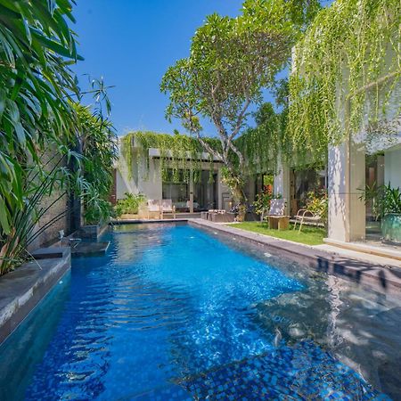 Kedonganan Beach Villas Jimbaran Buitenkant foto