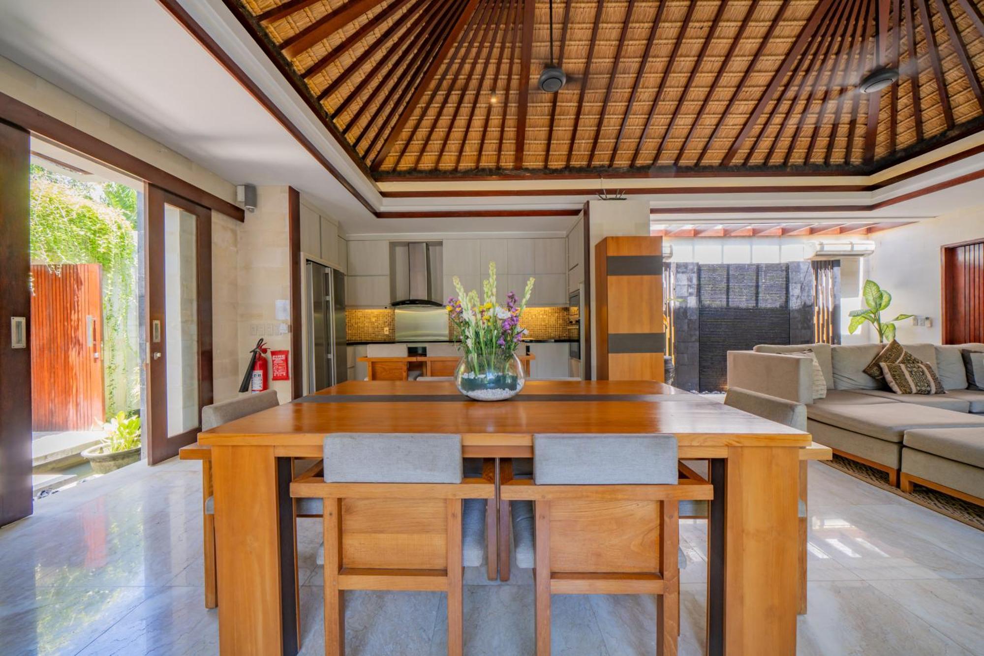 Kedonganan Beach Villas Jimbaran Buitenkant foto