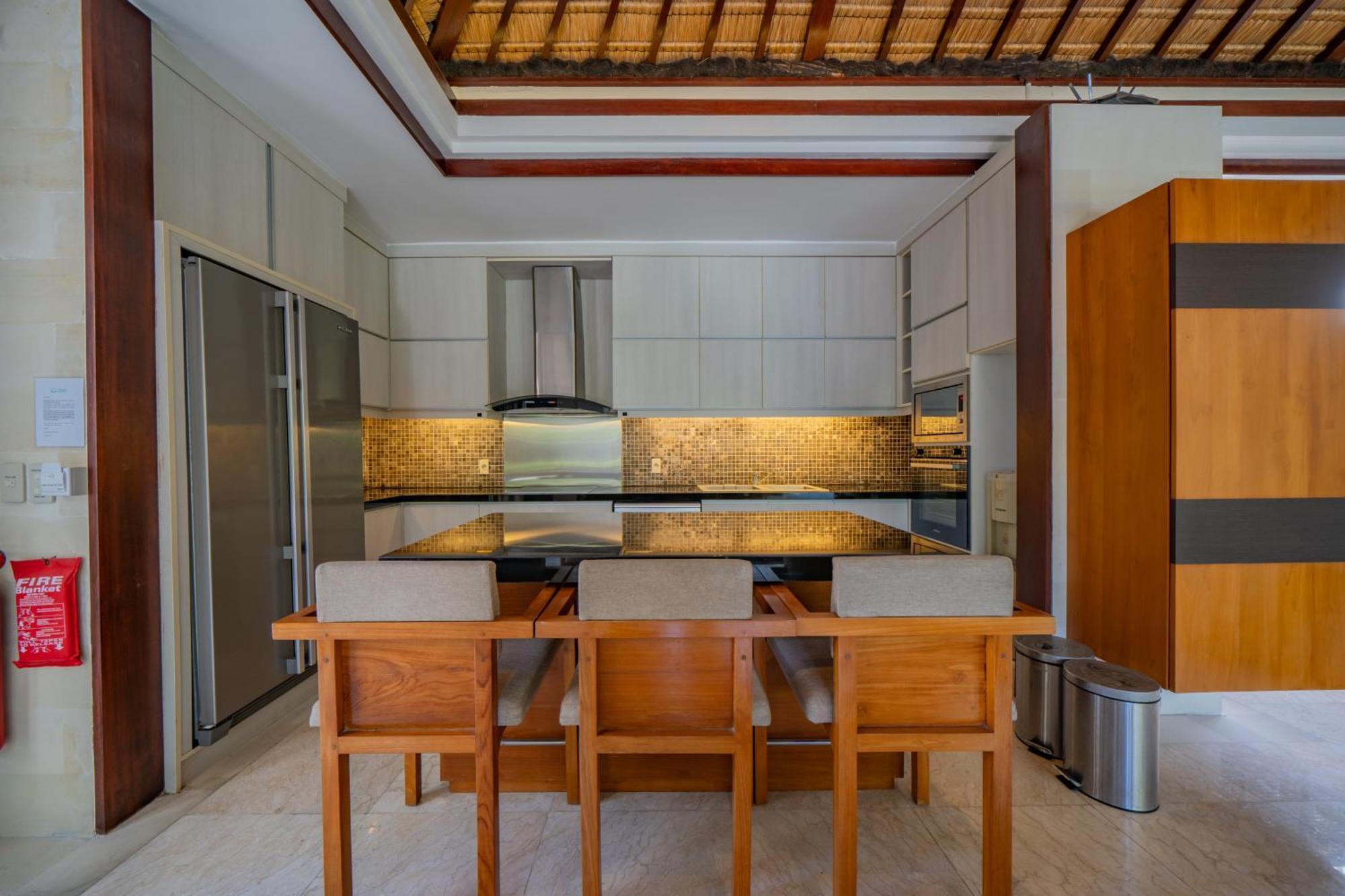 Kedonganan Beach Villas Jimbaran Buitenkant foto