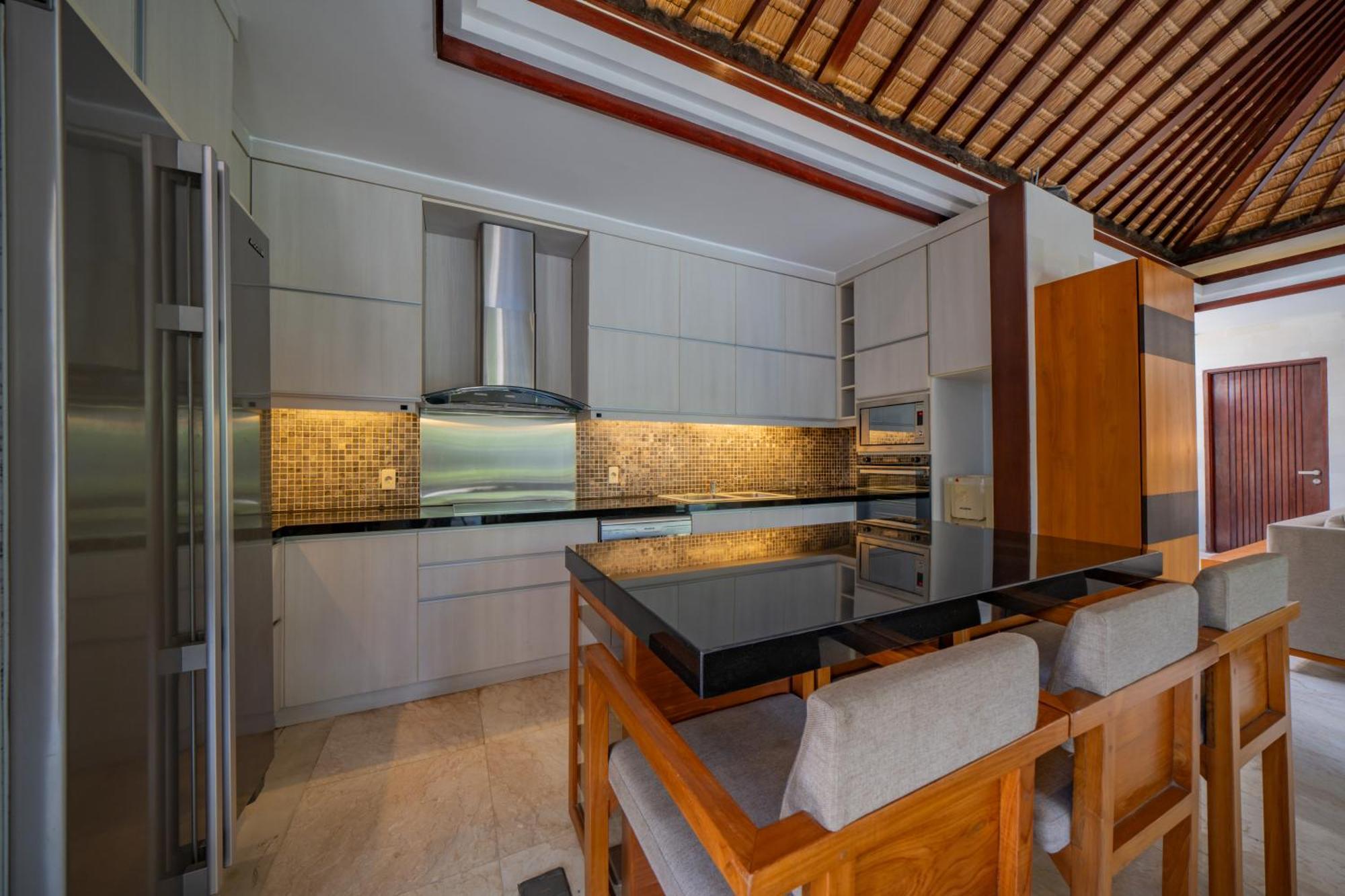 Kedonganan Beach Villas Jimbaran Buitenkant foto