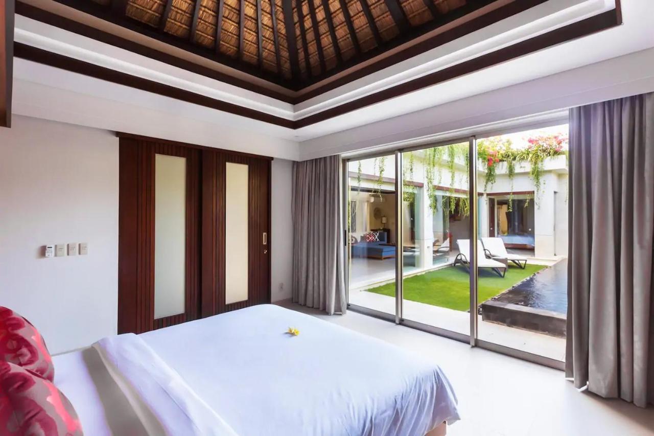 Kedonganan Beach Villas Jimbaran Buitenkant foto