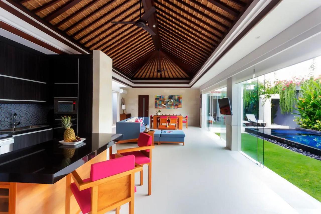 Kedonganan Beach Villas Jimbaran Buitenkant foto